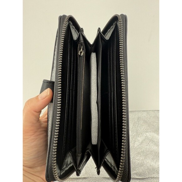 NWT Ed Hardy Bifold Zip Around Wristlet - Triple Hearts - Picture 4 of 4